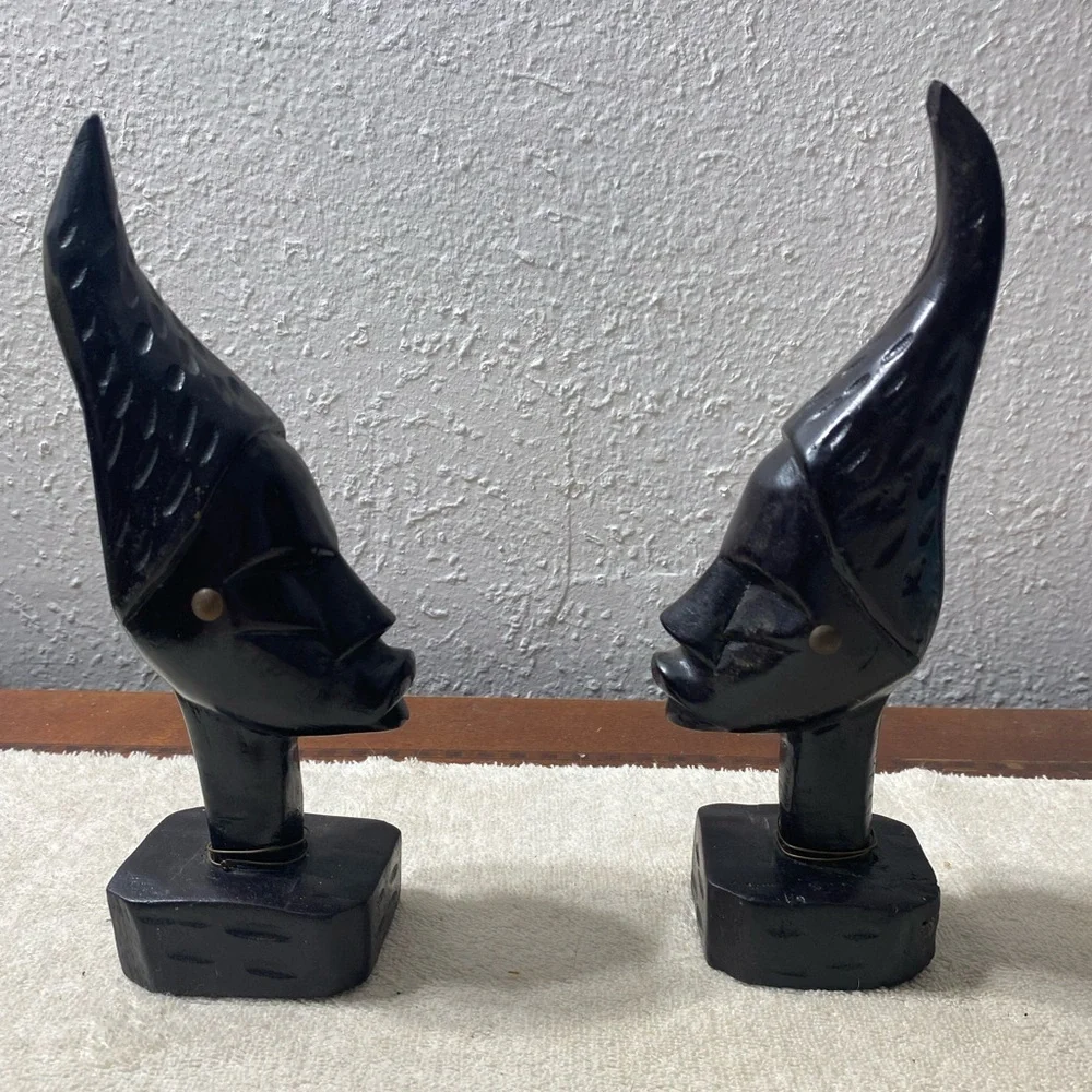 Wooden‎ carved African figures.